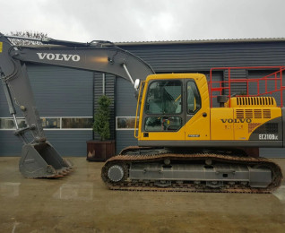 Гусеничный экскаватор Volvo EC260