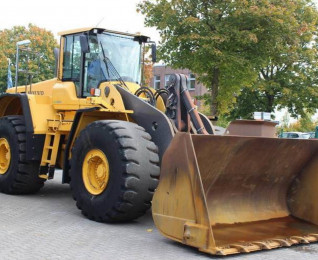 Фронтальный погрузчик Volvo L220F